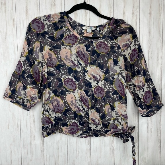 Anthropologie Tops - Anthropologie Boden silky floral blouse US 2